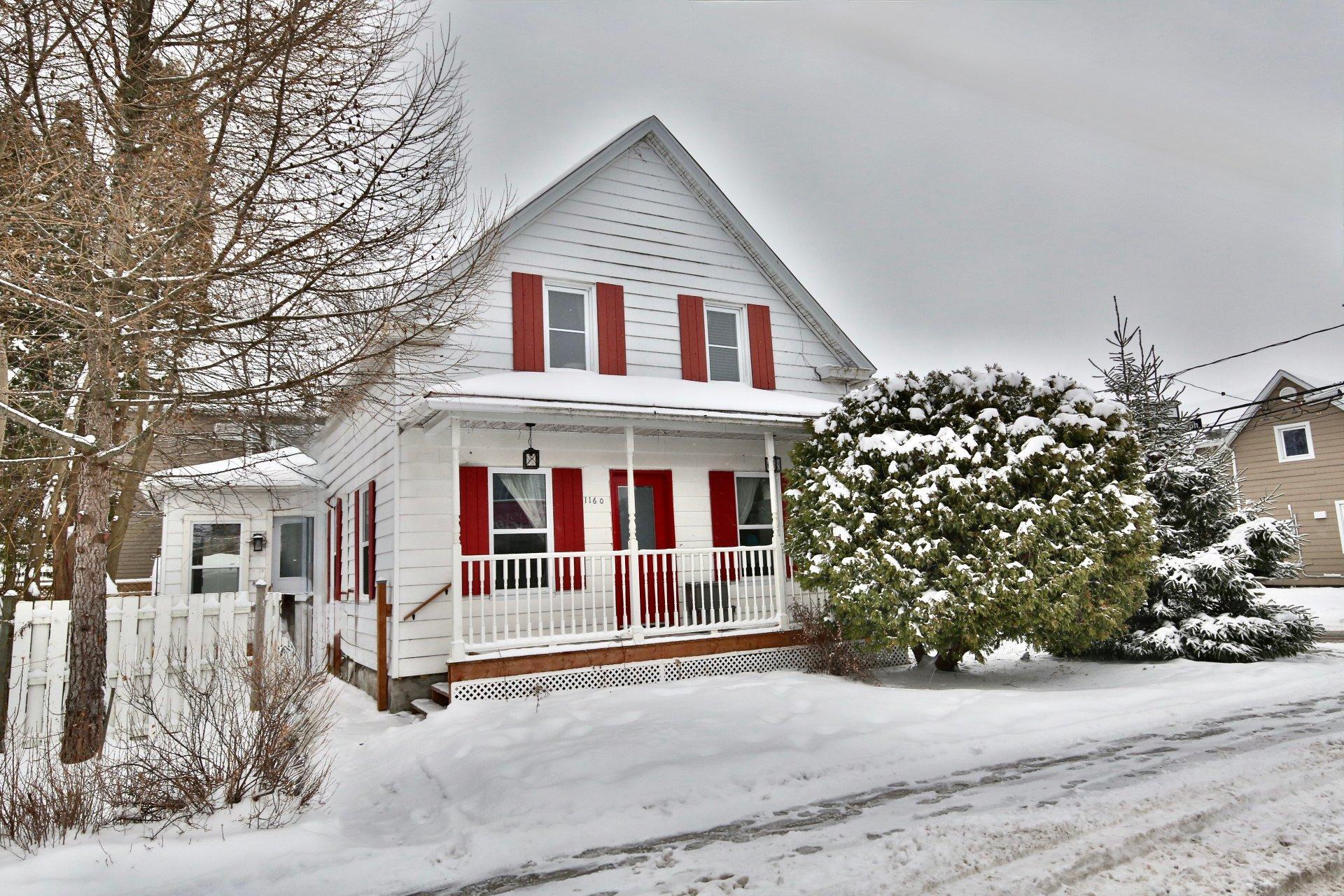 









1160


Rue du Pont

,
Marieville,




QC
J3M1G9

