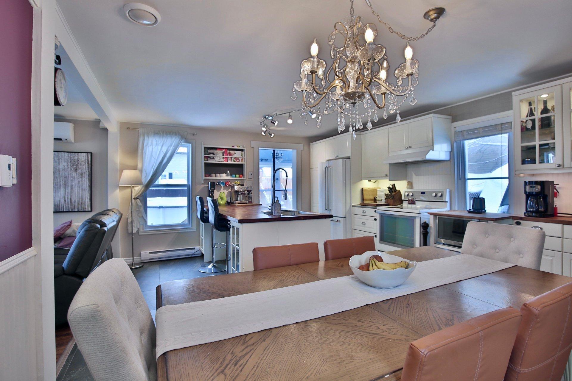 









1160


Rue du Pont

,
Marieville,




QC
J3M1G9

