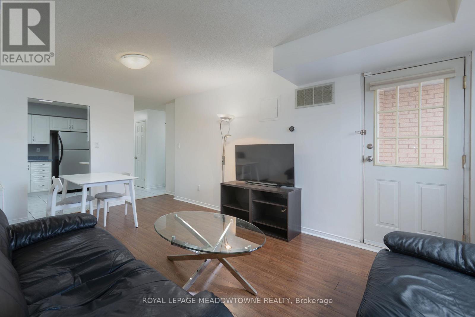 












404 - 32 TANNERY STREET

,
Mississauga,




Ontario
L5M6T6

