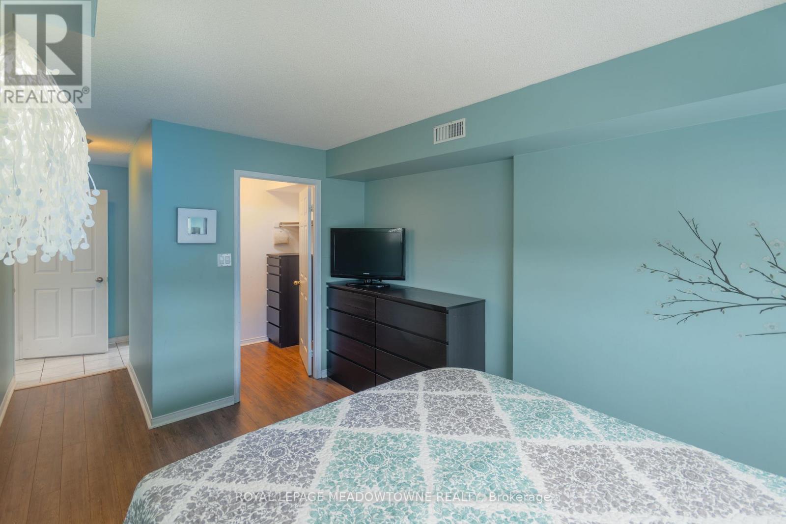 












404 - 32 TANNERY STREET

,
Mississauga,




Ontario
L5M6T6

