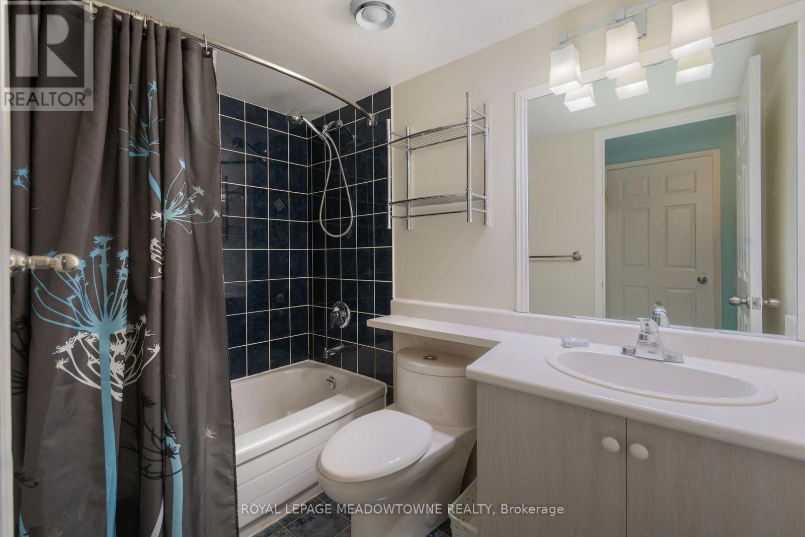 












404 - 32 TANNERY STREET

,
Mississauga,




Ontario
L5M6T6

