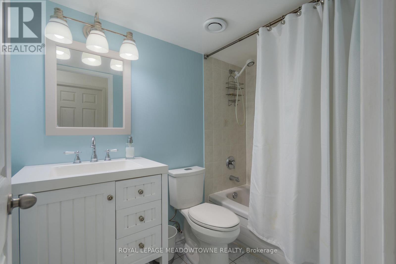 












404 - 32 TANNERY STREET

,
Mississauga,




Ontario
L5M6T6

