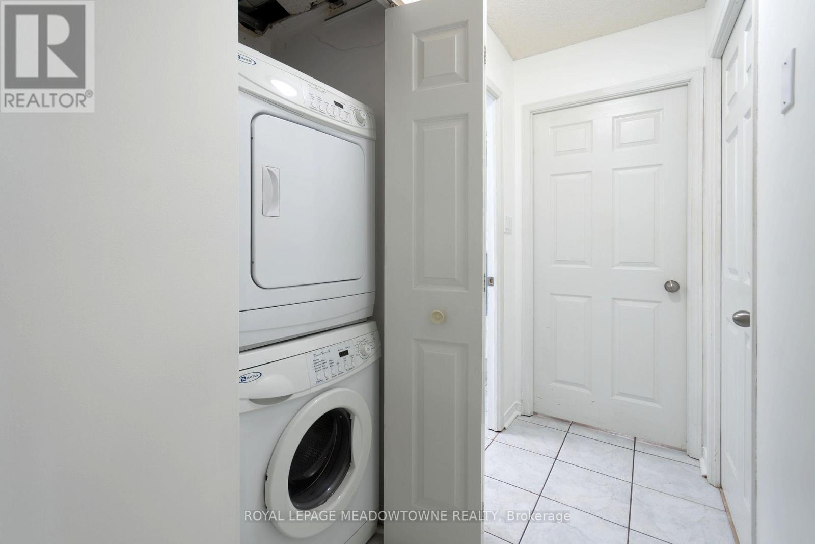 












404 - 32 TANNERY STREET

,
Mississauga,




Ontario
L5M6T6

