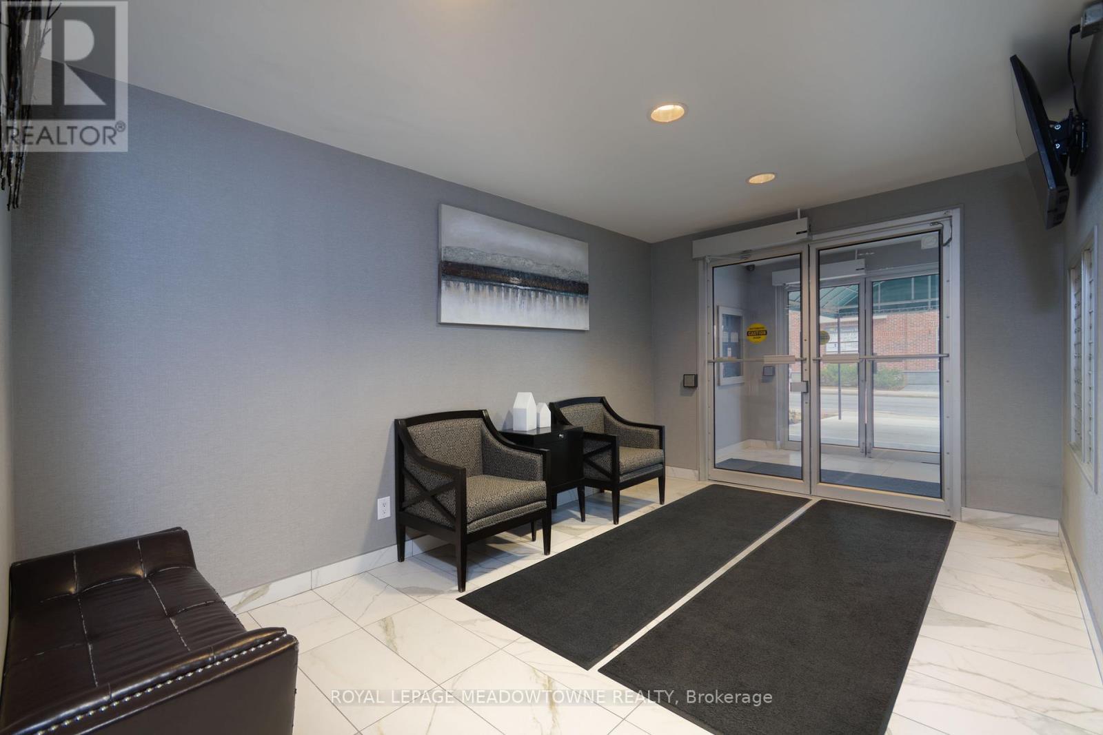 












404 - 32 TANNERY STREET

,
Mississauga,




Ontario
L5M6T6

