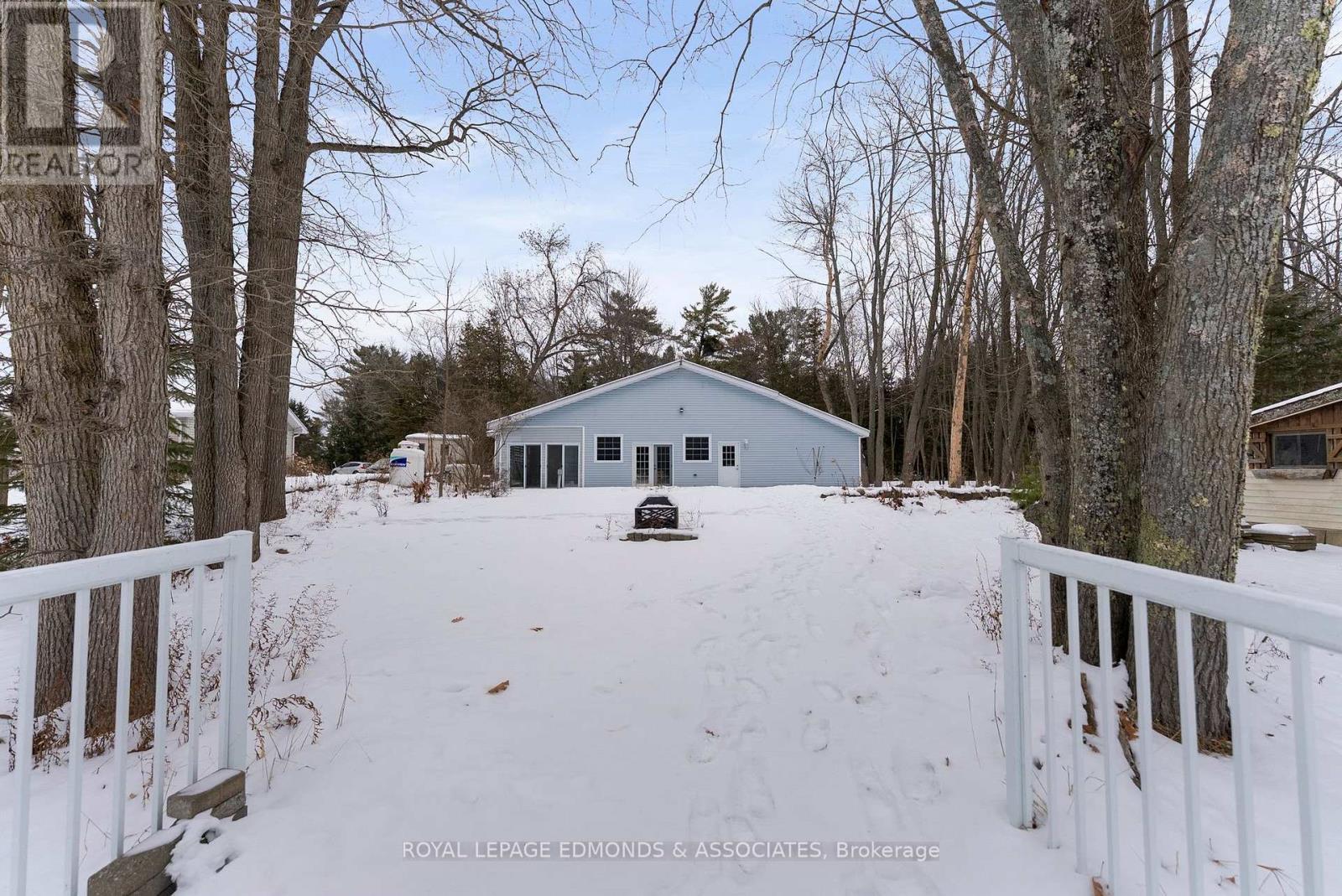 












731 FRANCIE LANE

,
Laurentian Valley,




Ontario
K8A6W2

