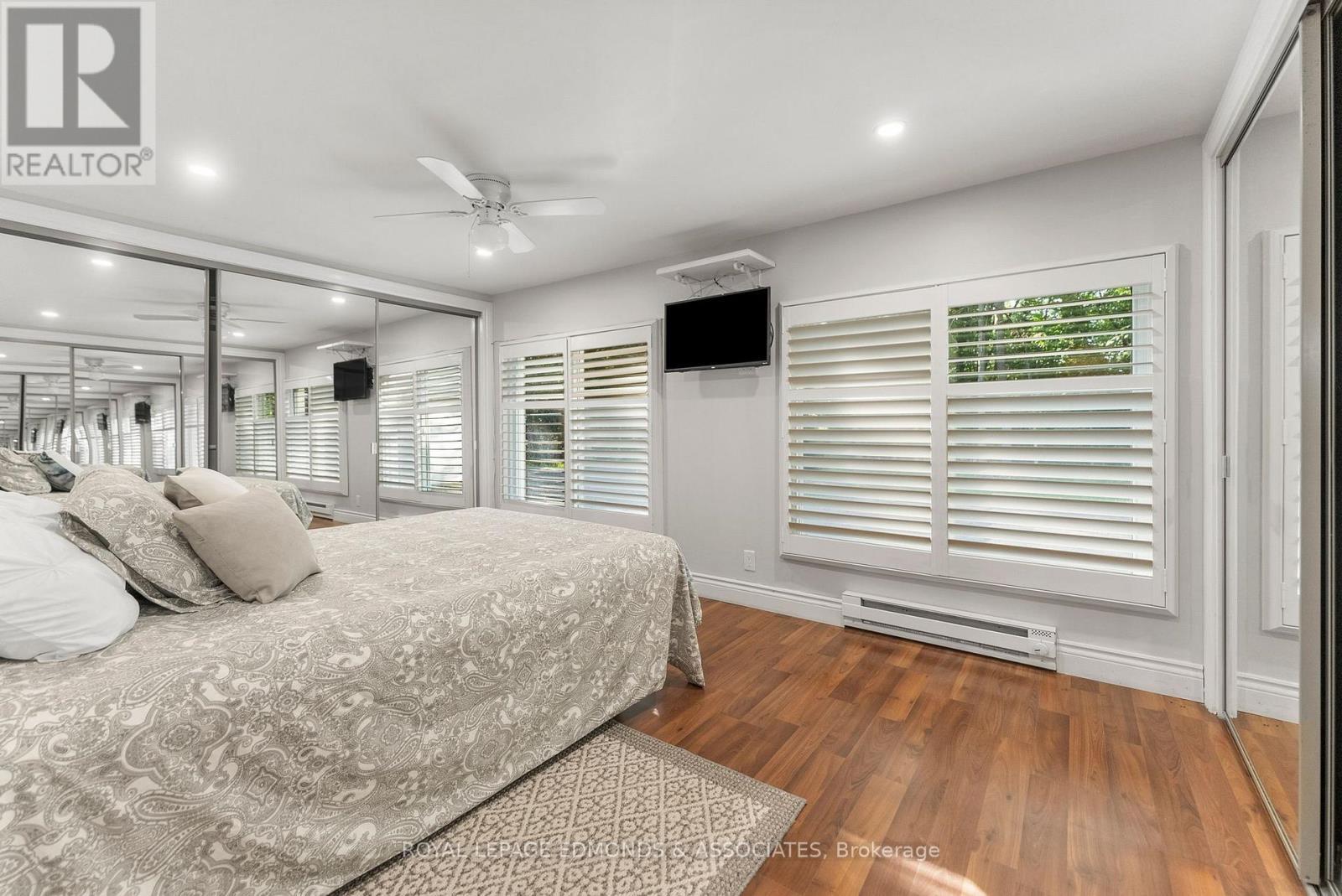 












731 FRANCIE LANE

,
Laurentian Valley,




Ontario
K8A6W2

