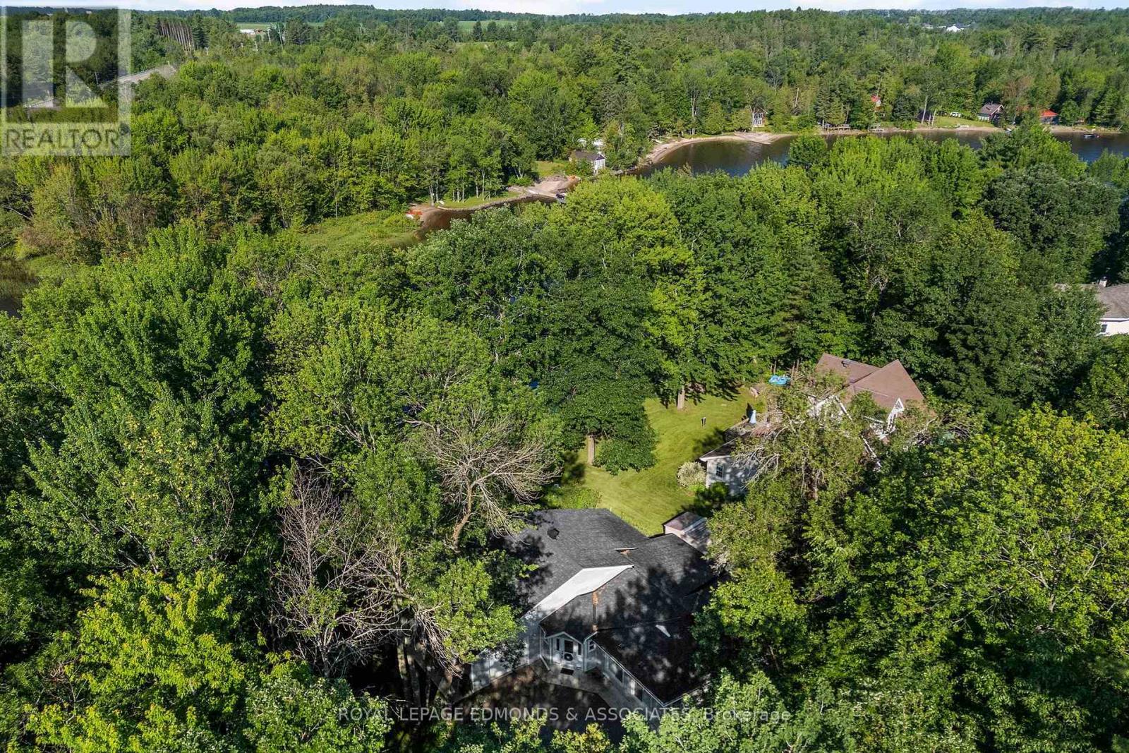 












731 FRANCIE LANE

,
Laurentian Valley,




Ontario
K8A6W2

