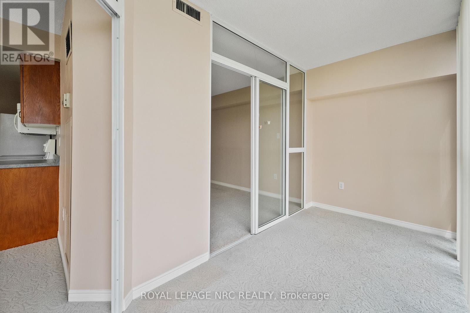 












605 - 162 MARTINDALE ROAD

,
St. Catharines,




Ontario
L2S3S4

