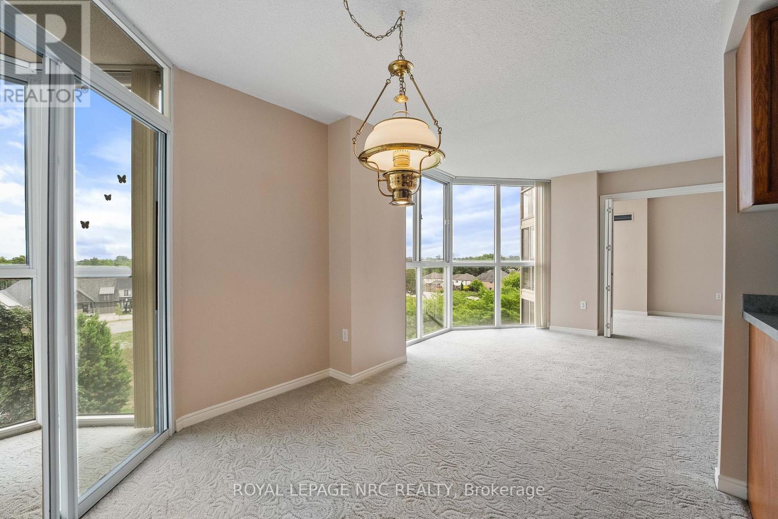 












605 - 162 MARTINDALE ROAD

,
St. Catharines,




Ontario
L2S3S4

