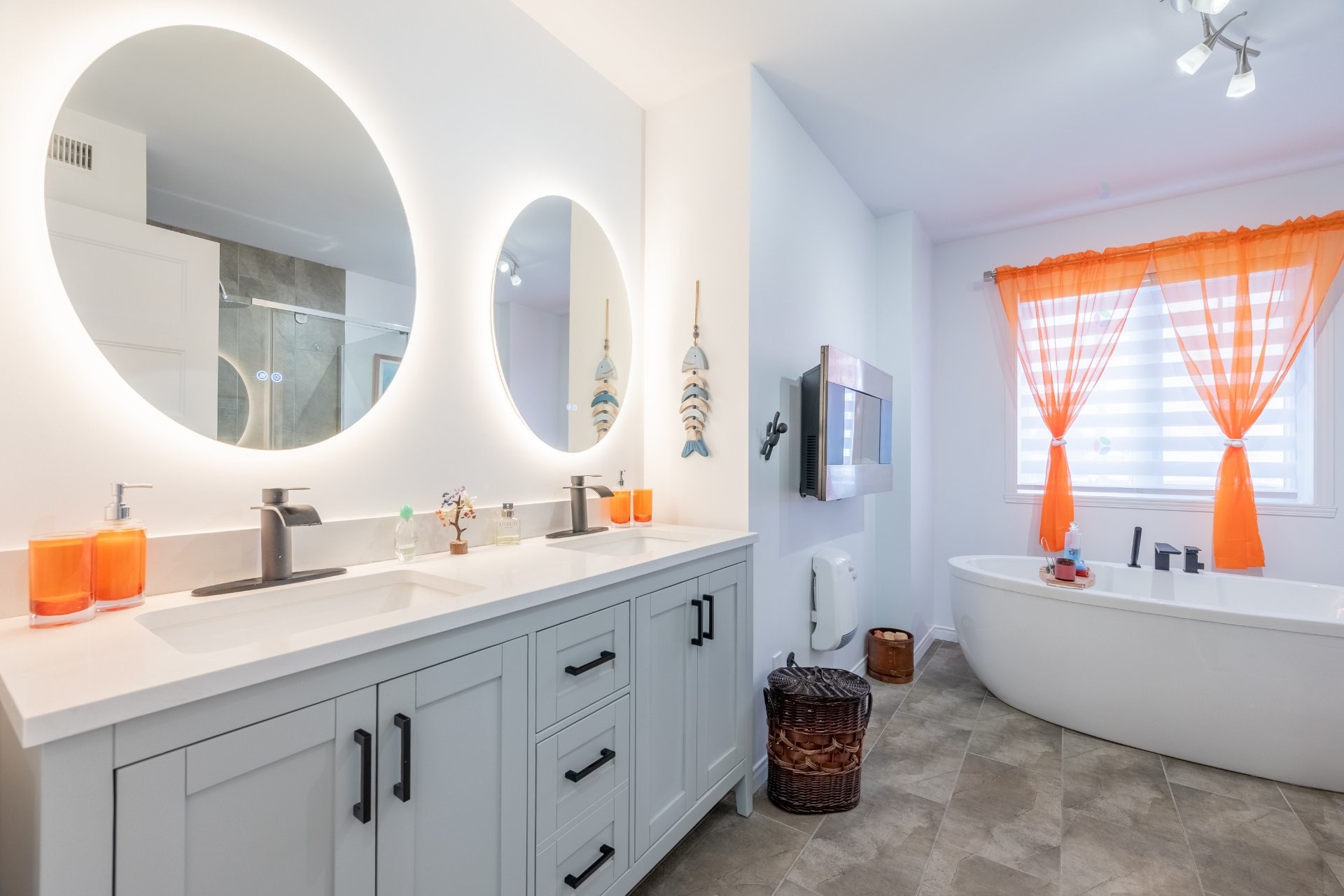 









490


Rue des Pétunias

,
Victoriaville,




QC
G6T2E7

