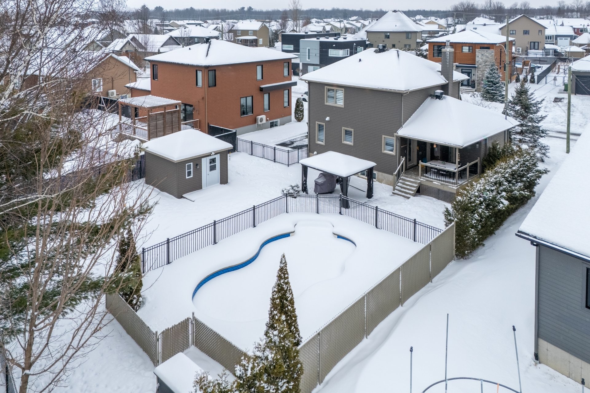 









490


Rue des Pétunias

,
Victoriaville,




QC
G6T2E7

