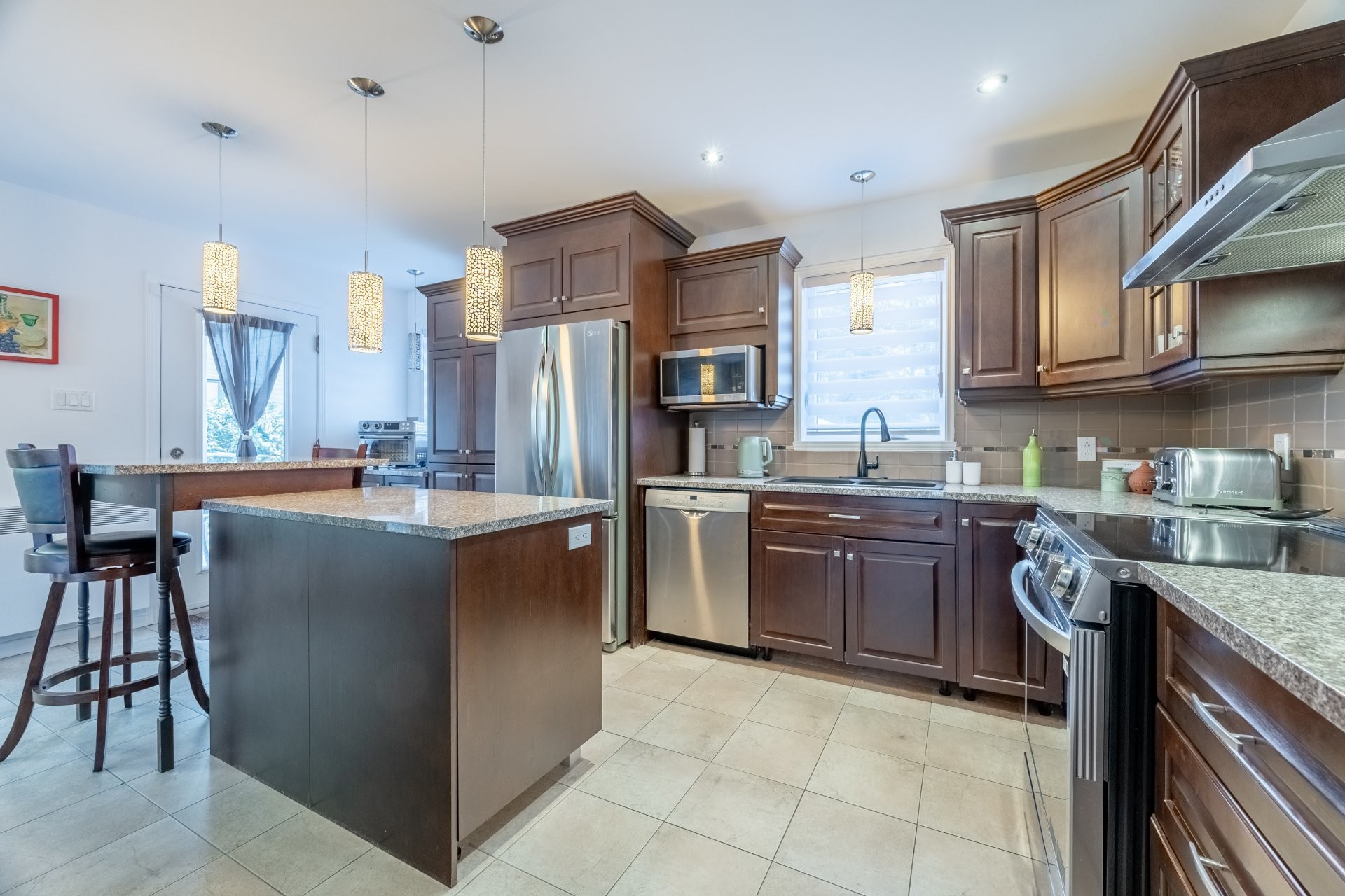 









490


Rue des Pétunias

,
Victoriaville,




QC
G6T2E7

