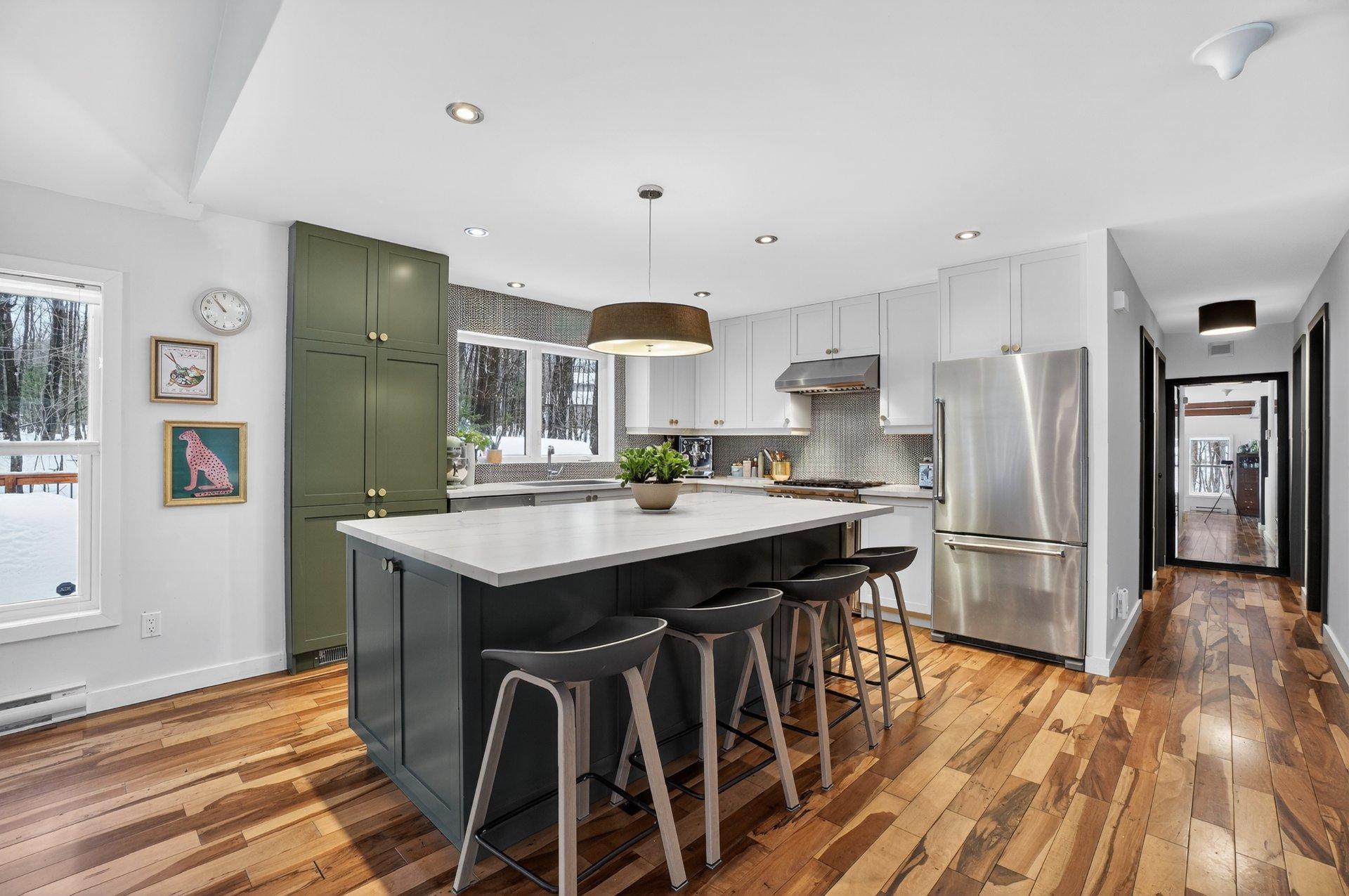 









263


Rue du Havre

,
Saint-Colomban,




QC
J5K2V8

