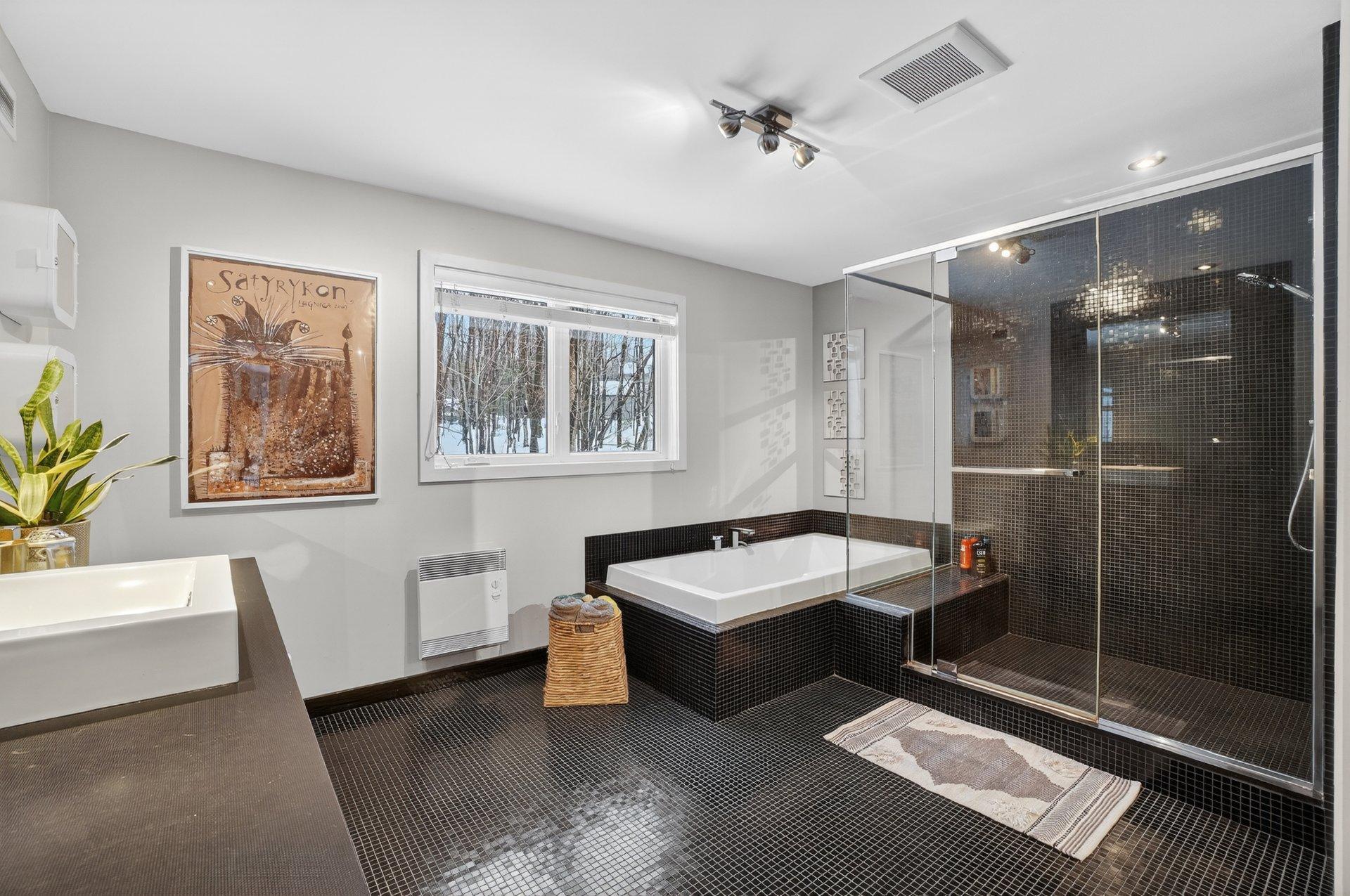 









263


Rue du Havre

,
Saint-Colomban,




QC
J5K2V8

