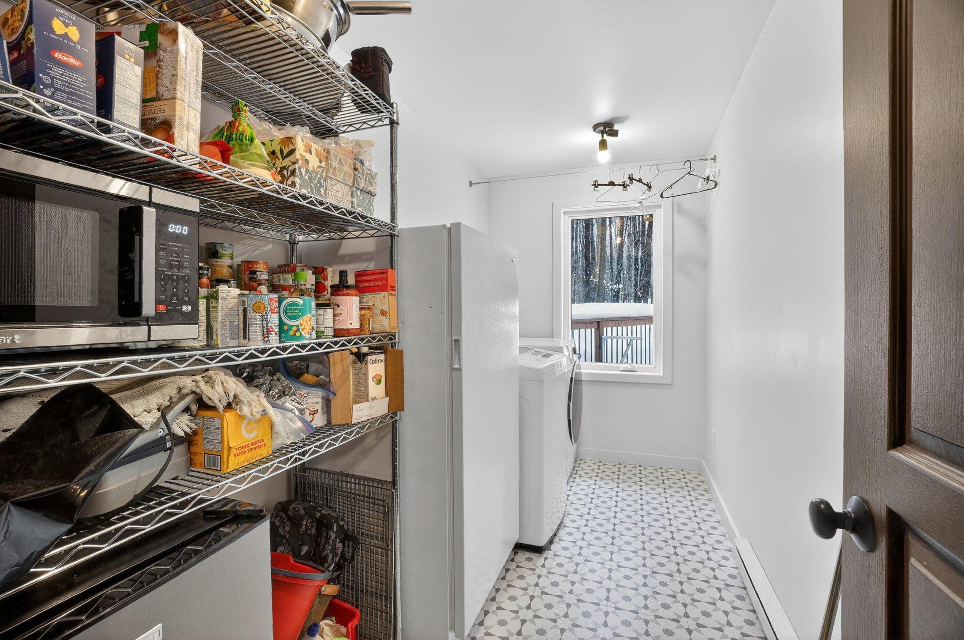 









263


Rue du Havre

,
Saint-Colomban,




QC
J5K2V8

