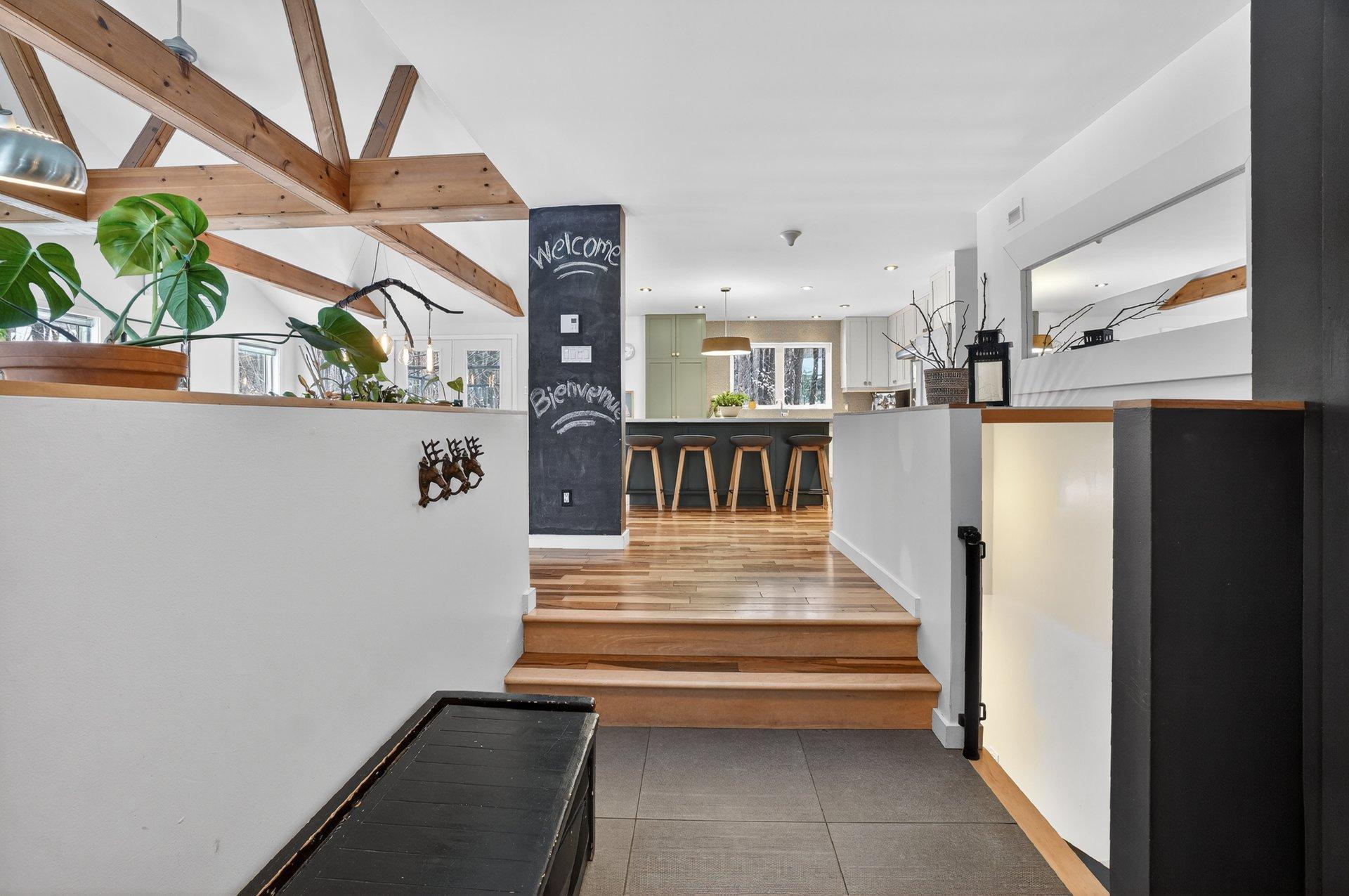 









263


Rue du Havre

,
Saint-Colomban,




QC
J5K2V8

