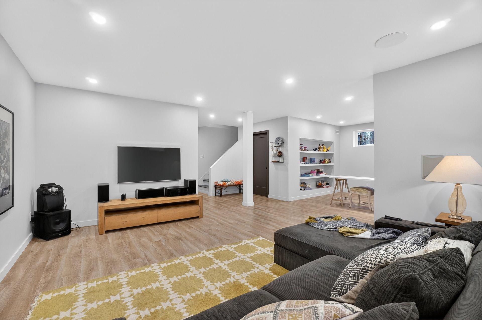 









263


Rue du Havre

,
Saint-Colomban,




QC
J5K2V8


