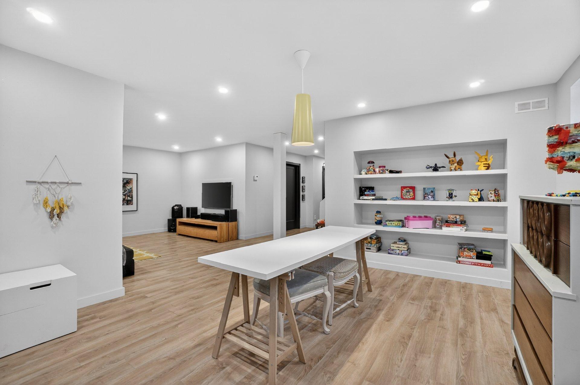 









263


Rue du Havre

,
Saint-Colomban,




QC
J5K2V8

