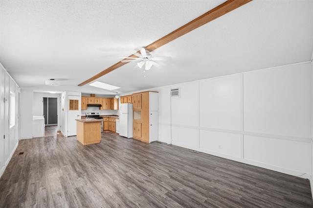 









22


Trailer Court

RD,
New Bothwell,




MB
R0A 1C0

