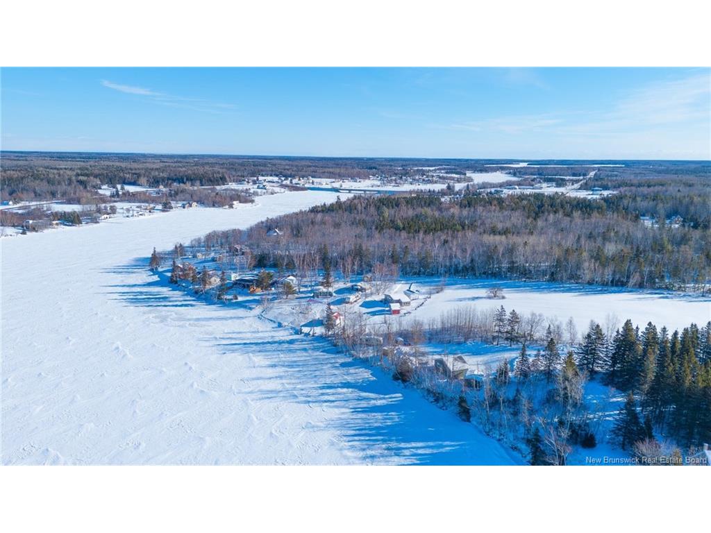 









51


Emile-Normand

LANE,
Landry Office,




NB
E8P 2G8

