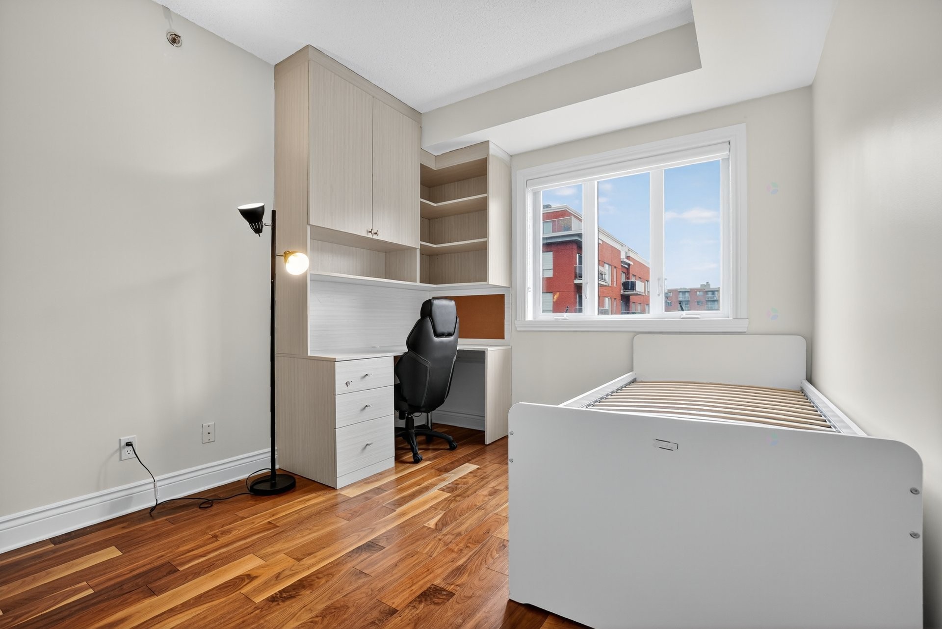 









110


Rue Barnett

, 401,
Dollard-des-Ormeaux,




QC
H9G3C7

