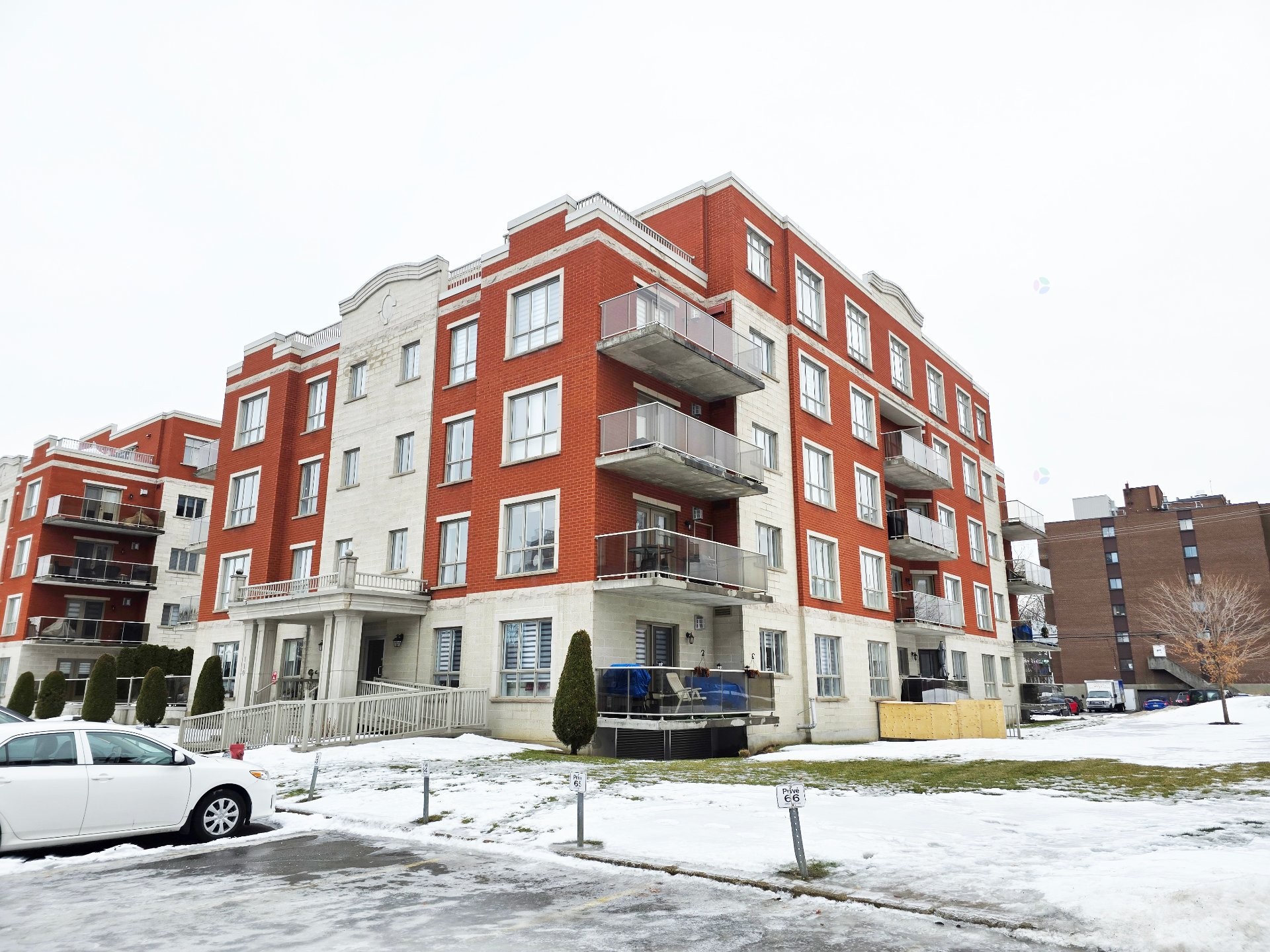 









110


Rue Barnett

, 401,
Dollard-des-Ormeaux,




QC
H9G3C7

