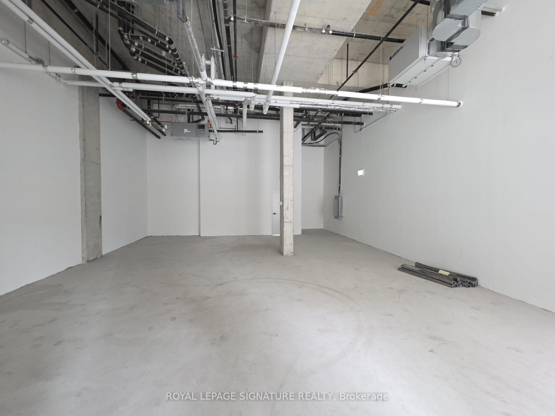 









500


Wilson

Avenue, 33,
Toronto,




ON
M3H 0E5

