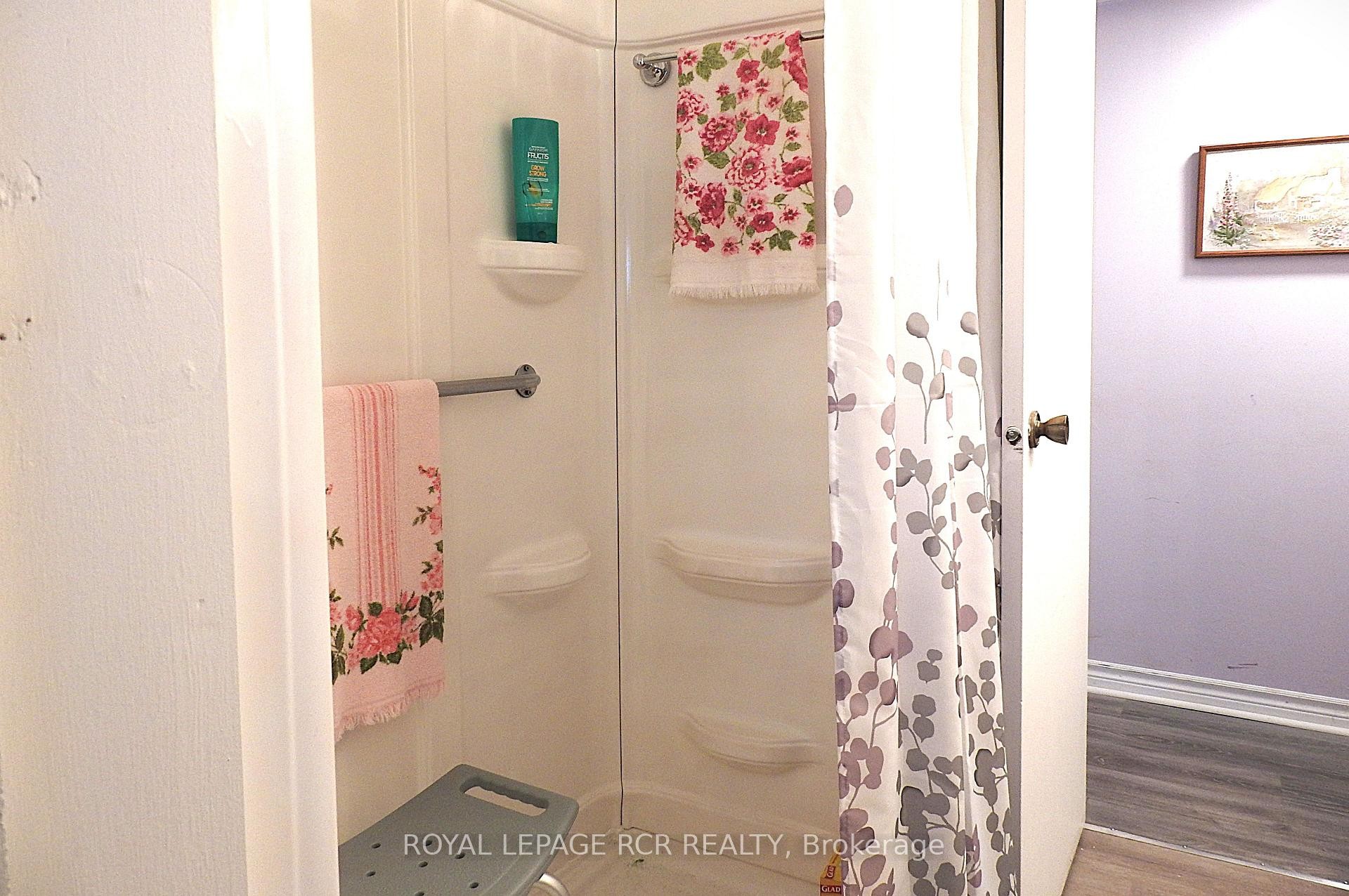 









8


Claremont

Crescent,
Oro-Medonte,




ON
L3V 0P9

