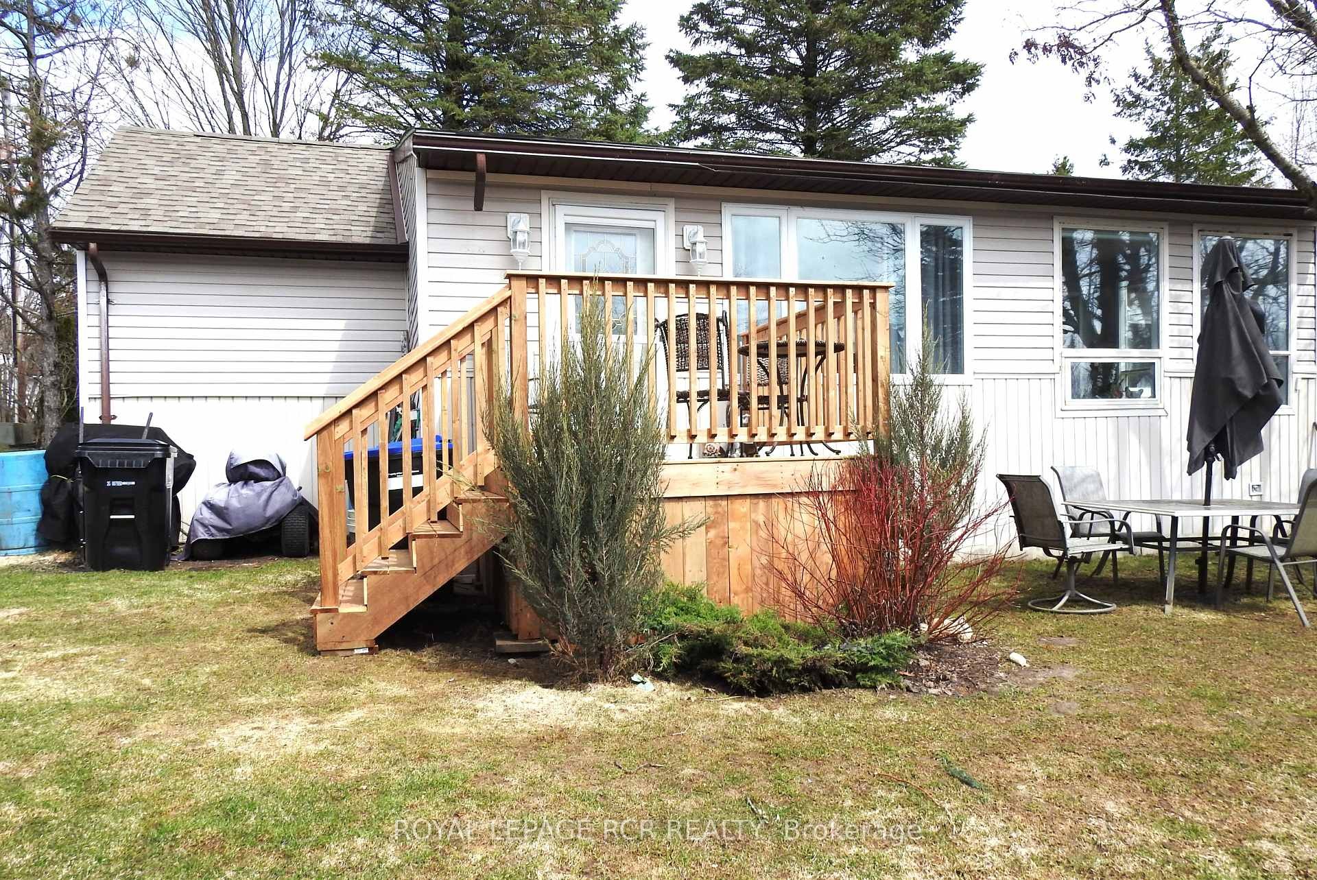 









8


Claremont

Crescent,
Oro-Medonte,




ON
L3V 0P9

