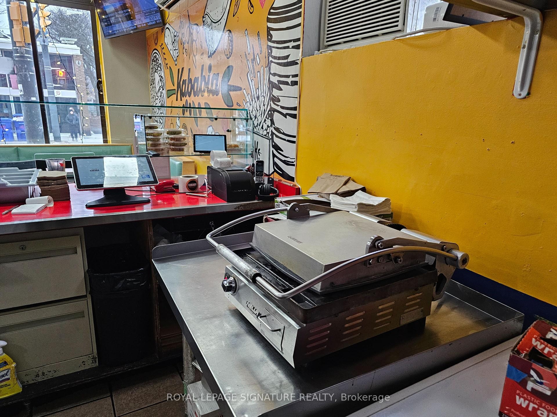 









1225


Queen

Street East,
Toronto,




ON
M4M 1L6

