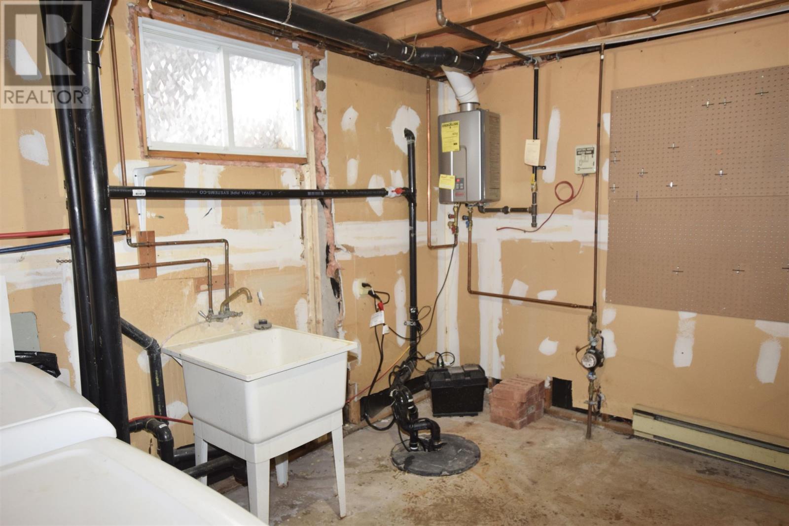 












113 Rousseau CRES

,
Blind River,




Ontario
P0R1B0

