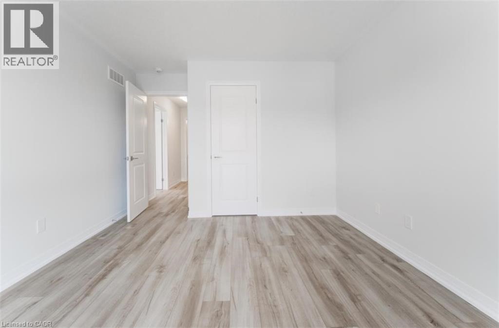 












686 BENNINGER Drive

,
Kitchener,




Ontario
N2E0H8

