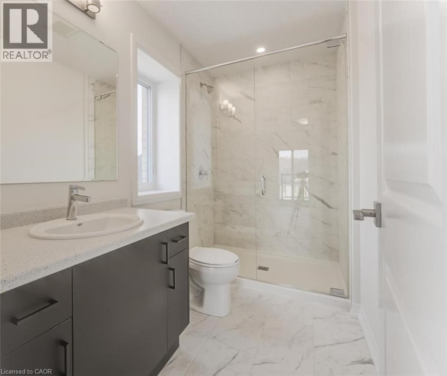 












686 BENNINGER Drive

,
Kitchener,




Ontario
N2E0H8

