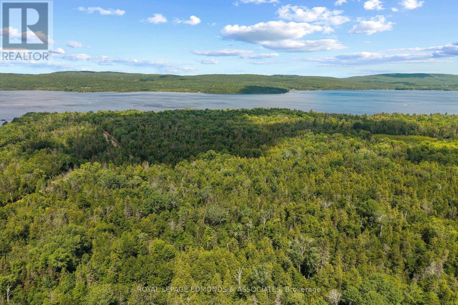 












0000 NANGOR TRAIL

,
Whitewater Region,







Ontario
K0J2L0

