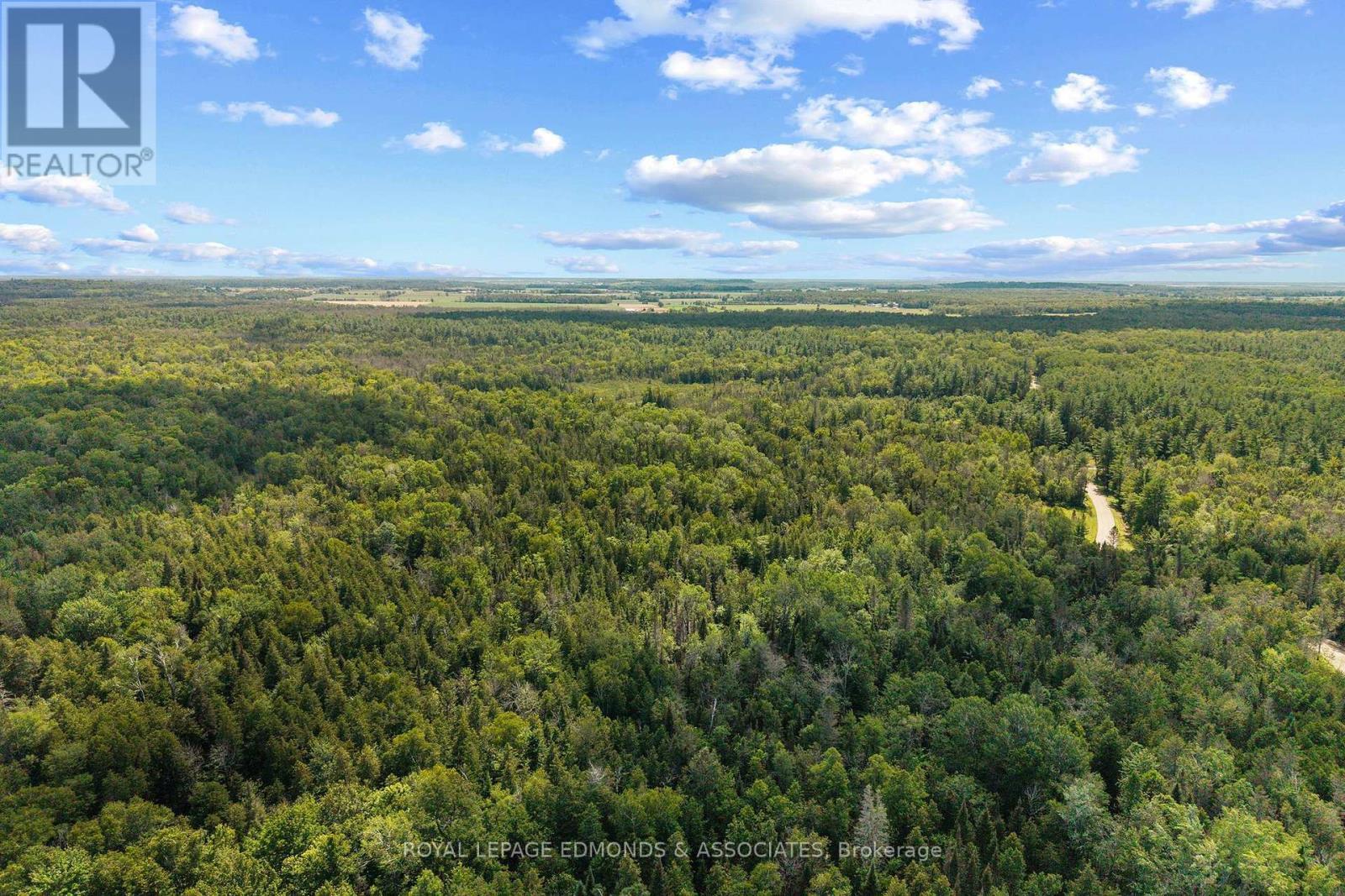 












0000 NANGOR TRAIL

,
Whitewater Region,







Ontario
K0J2L0

