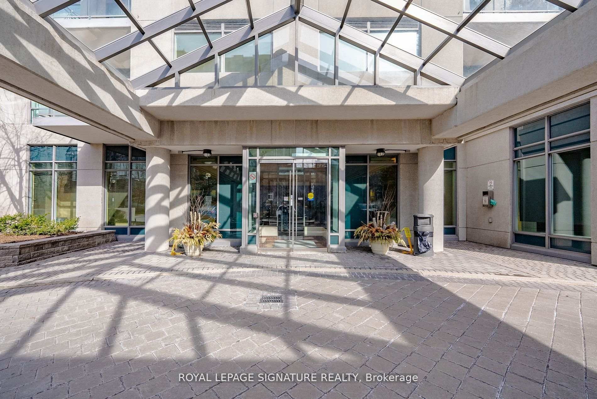 









21


Hillcrest

Avenue, 209,
Toronto,




ON
M2N 7K2

