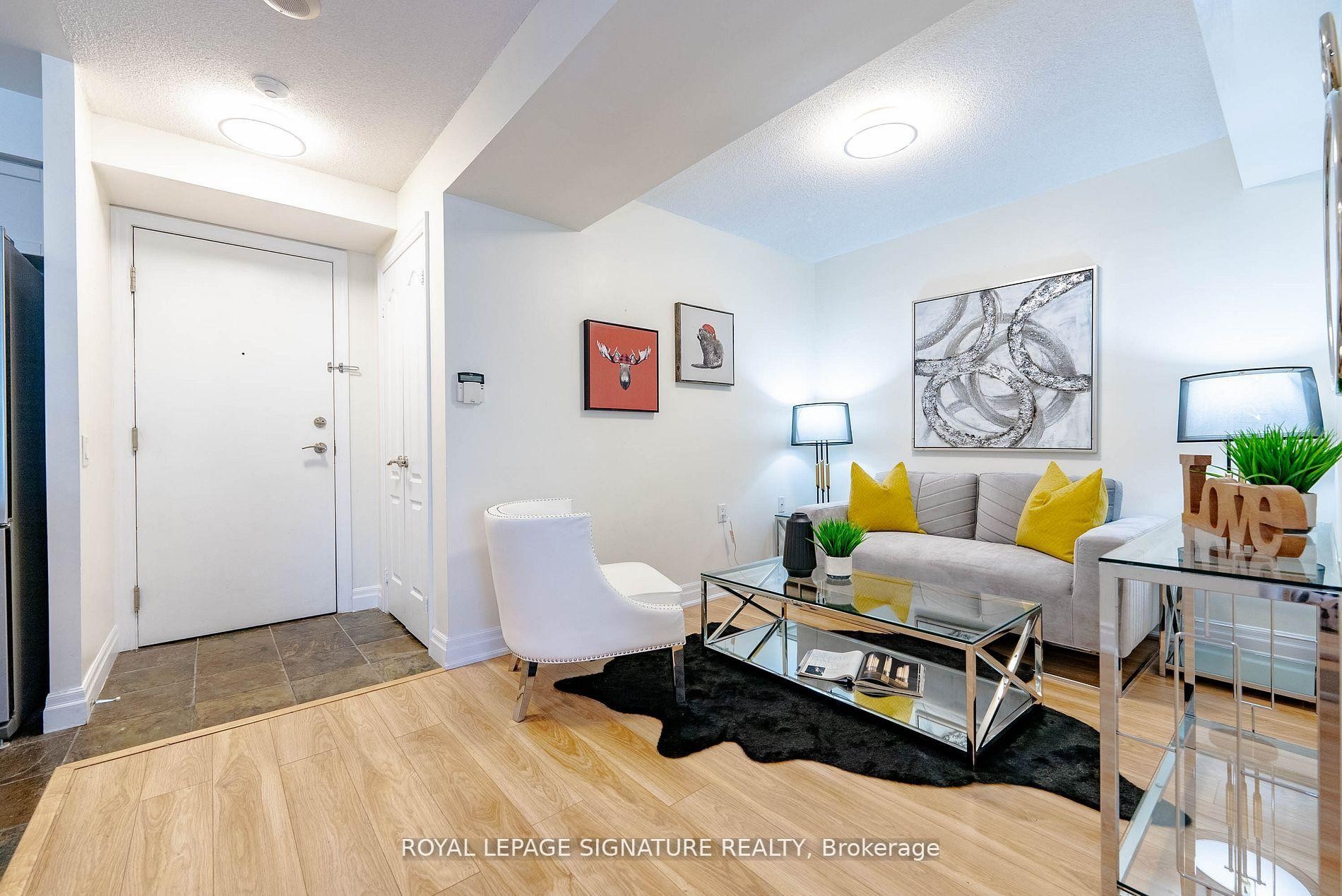 









21


Hillcrest

Avenue, 209,
Toronto,




ON
M2N 7K2

