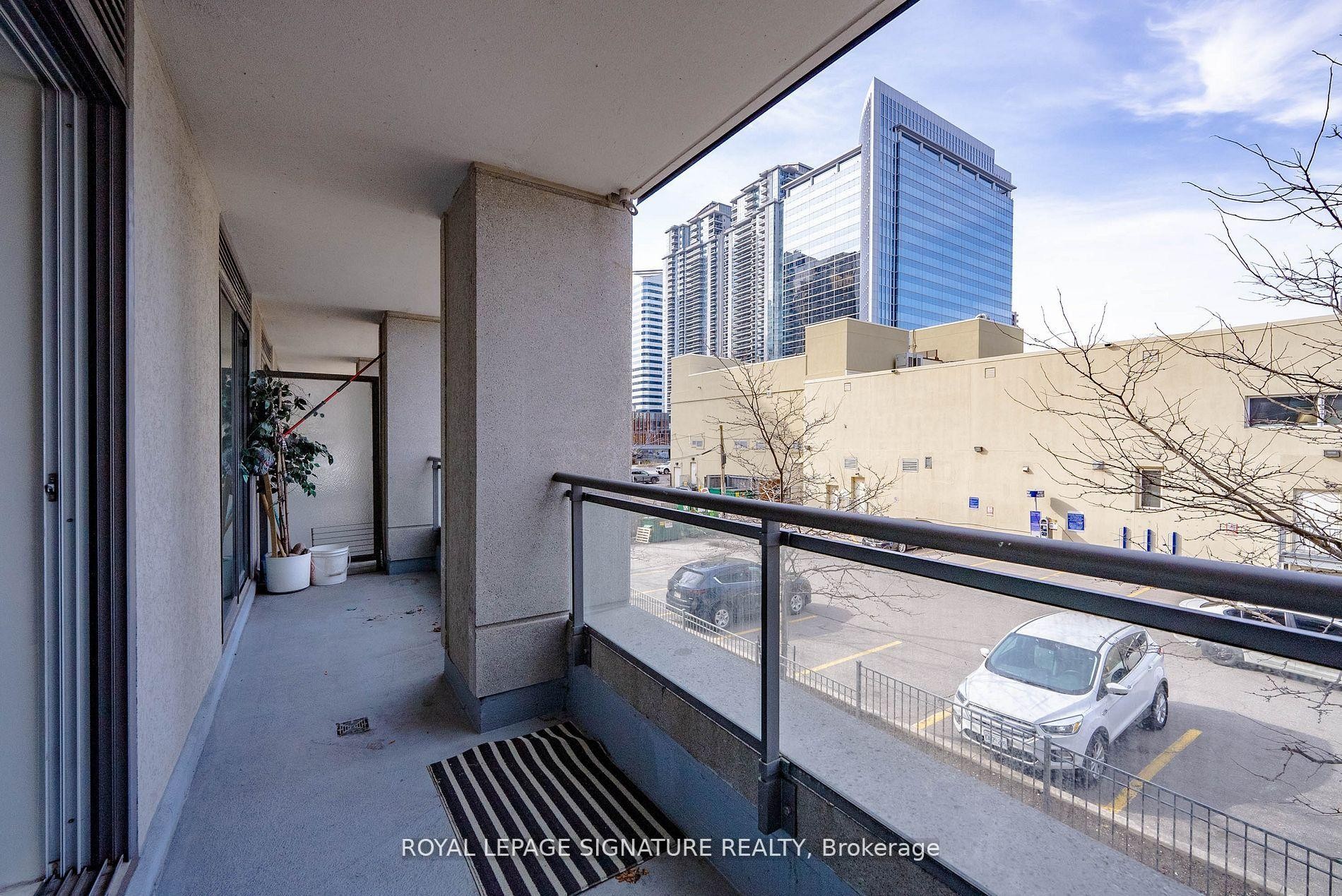 









21


Hillcrest

Avenue, 209,
Toronto,




ON
M2N 7K2


