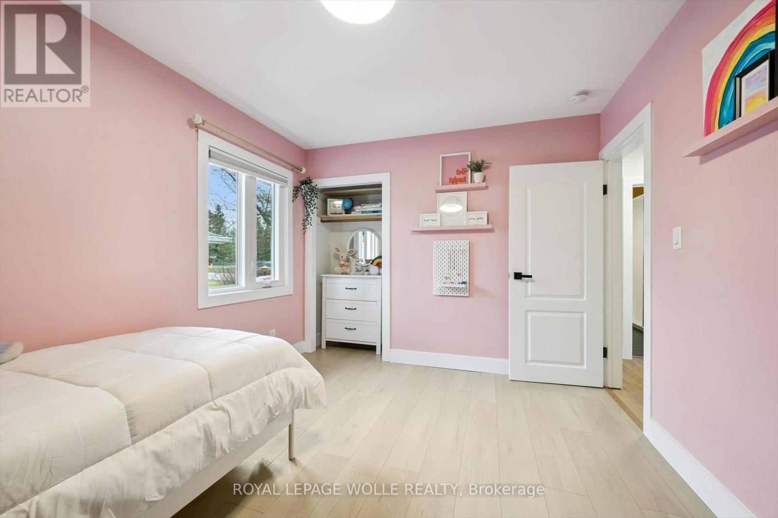 












65 SCHWEITZER STREET

,
Kitchener,




Ontario
N2K1B5

