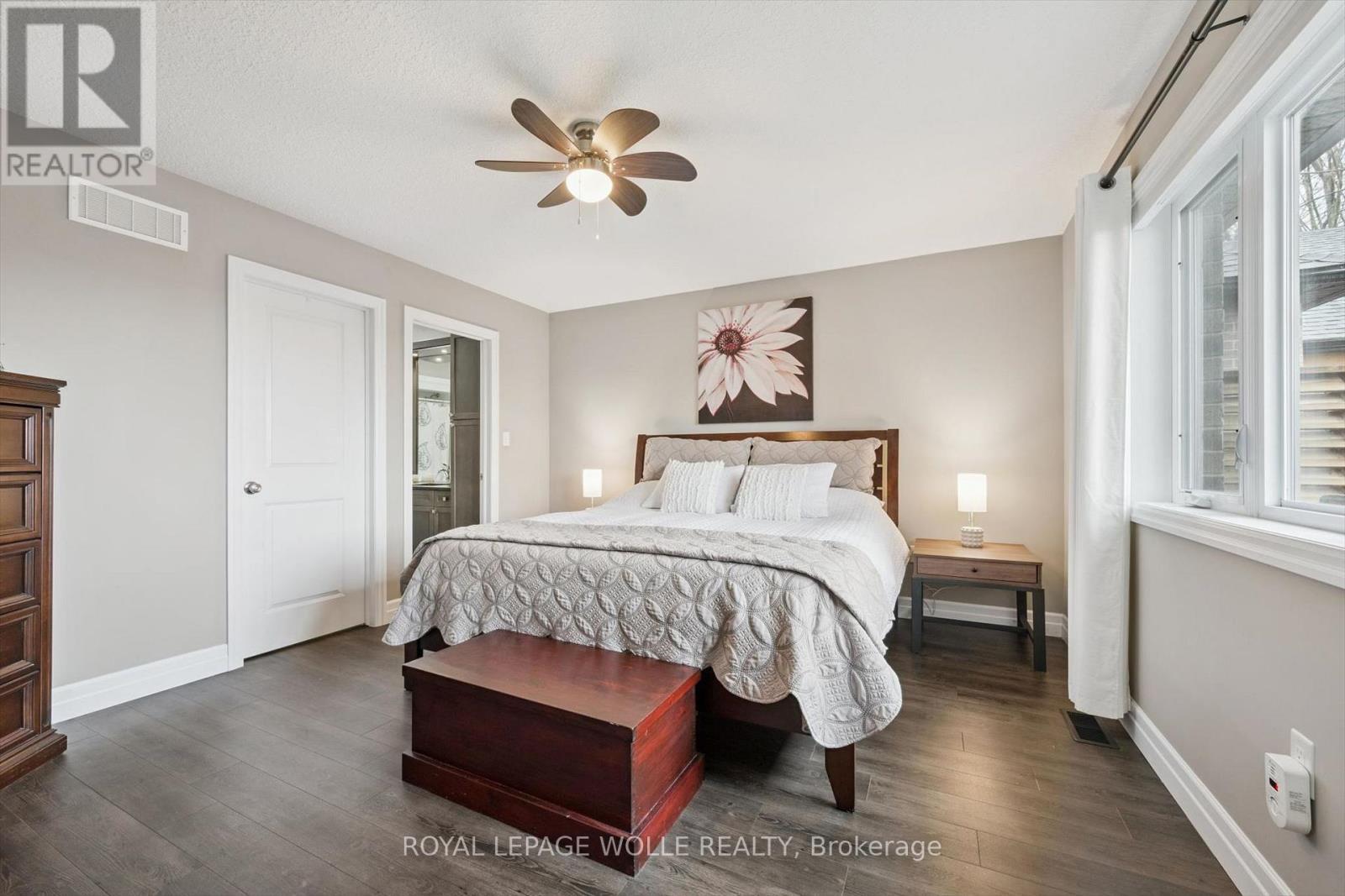 












92 JACOB STREET W

,
East Zorra-Tavistock,




Ontario
N0B2R0

