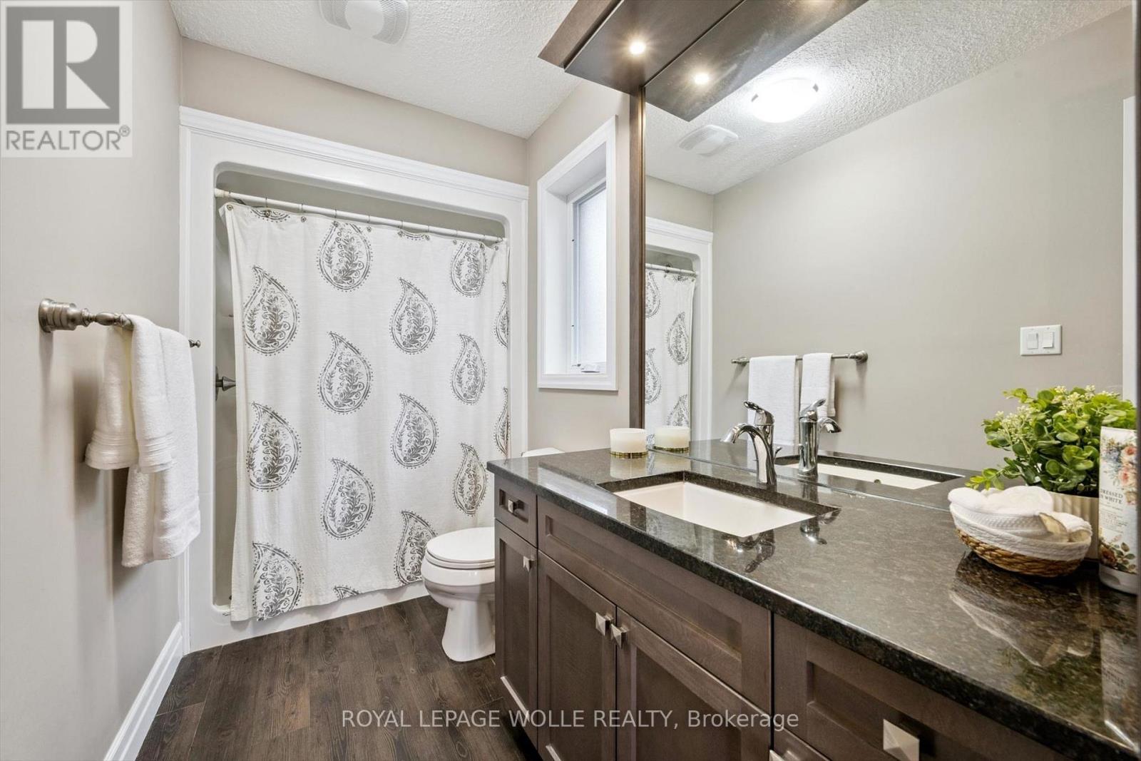 












92 JACOB STREET W

,
East Zorra-Tavistock,




Ontario
N0B2R0

