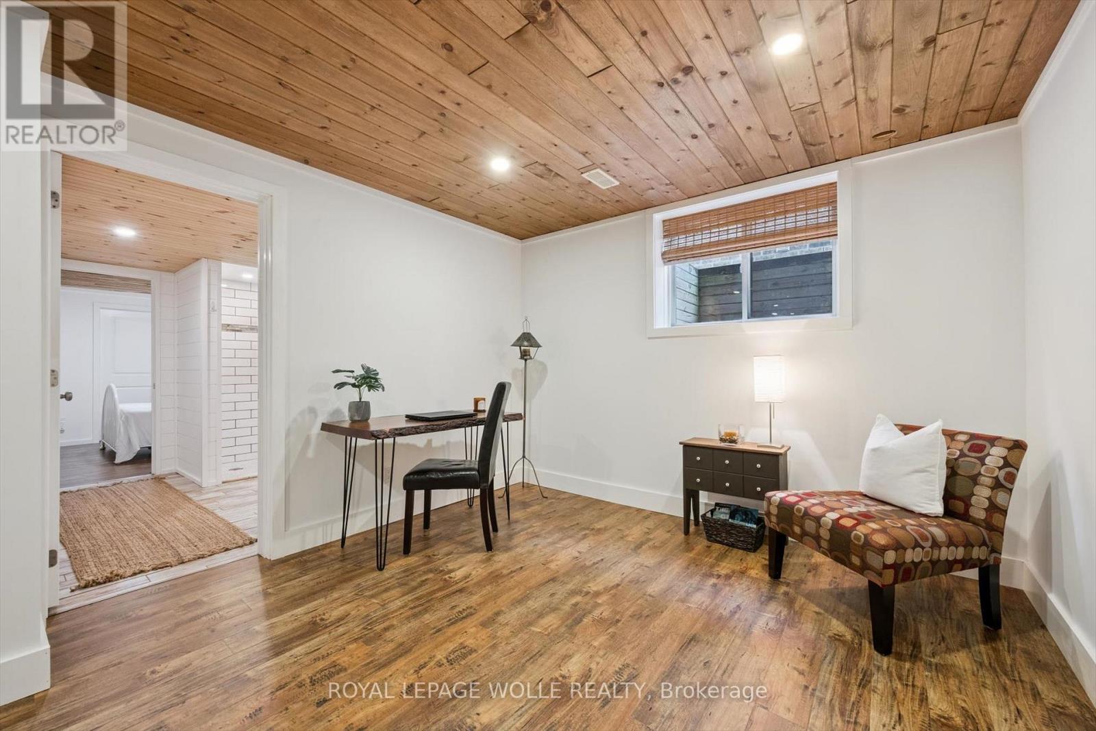 












92 JACOB STREET W

,
East Zorra-Tavistock,




Ontario
N0B2R0

