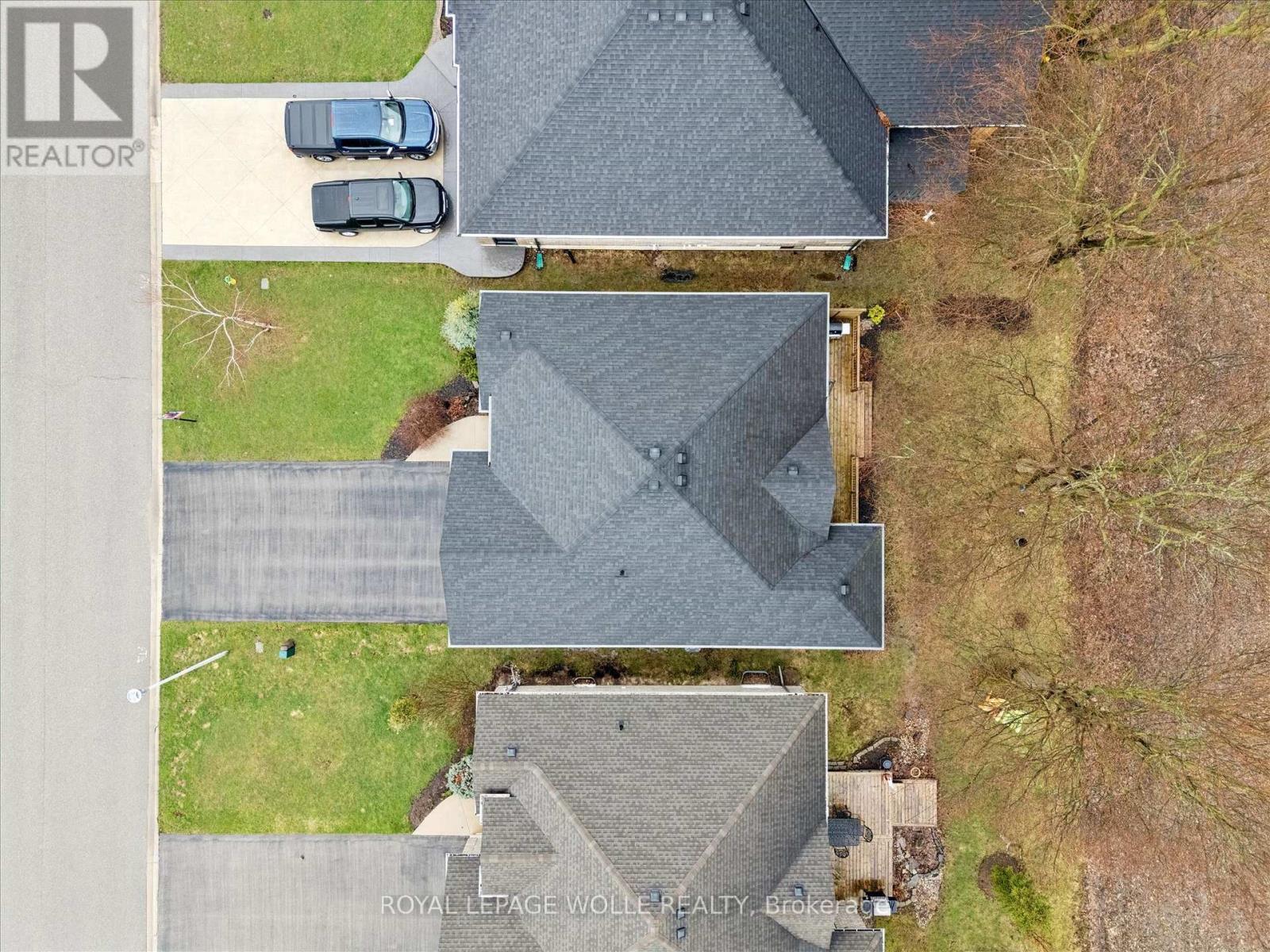 












92 JACOB STREET W

,
East Zorra-Tavistock,




Ontario
N0B2R0

