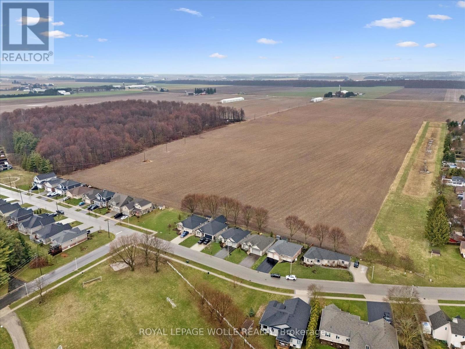 












92 JACOB STREET W

,
East Zorra-Tavistock,




Ontario
N0B2R0


