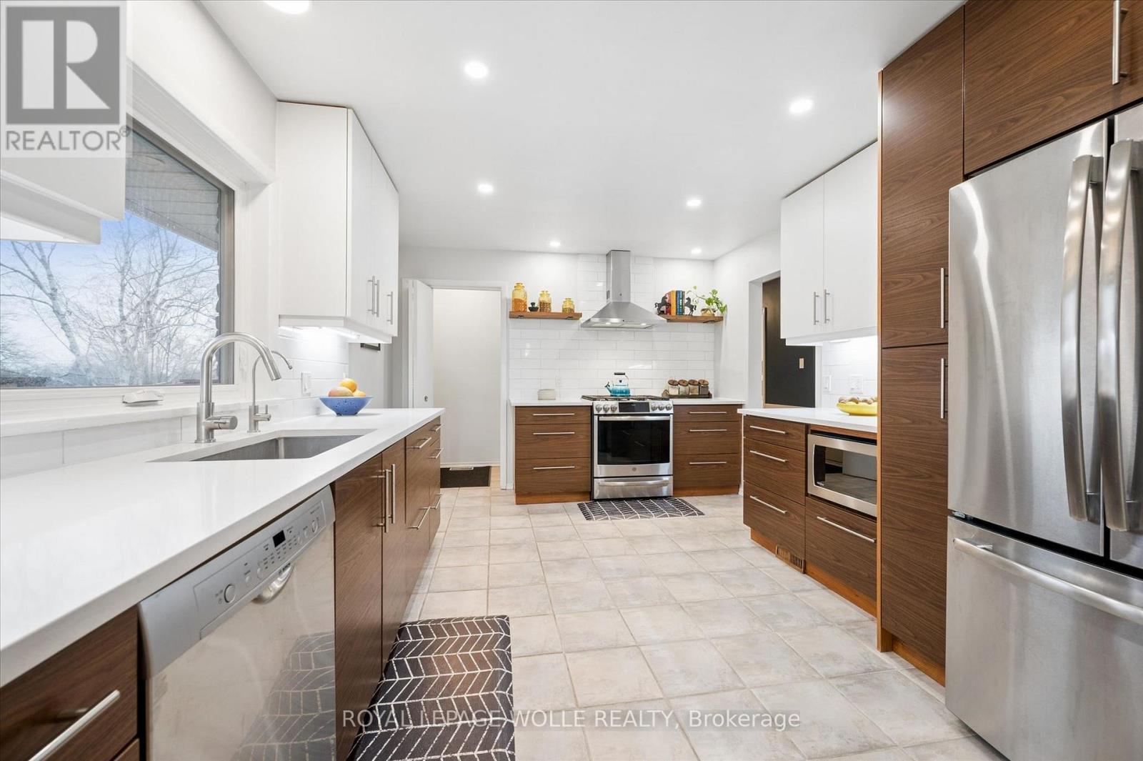 












144 RIPPLEWOOD CRESCENT

,
Kitchener,




Ontario
N2M4R8

