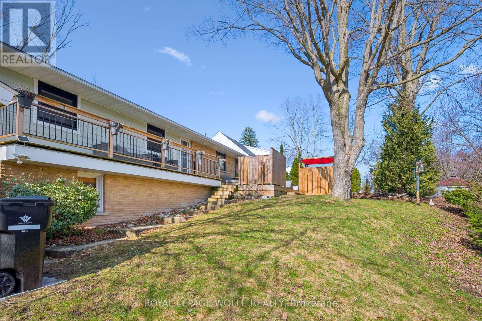 












144 RIPPLEWOOD CRESCENT

,
Kitchener,




Ontario
N2M4R8

