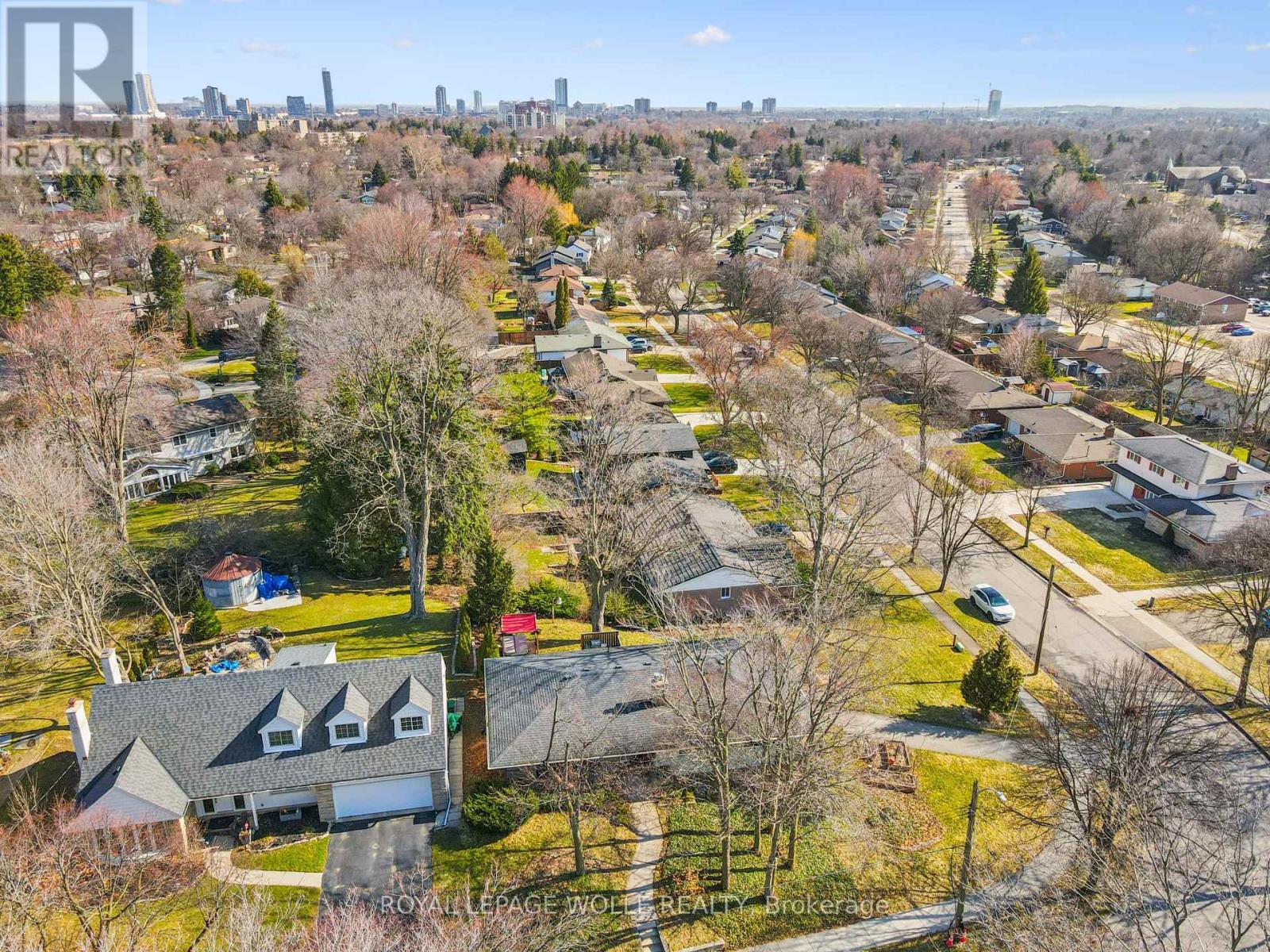 












144 RIPPLEWOOD CRESCENT

,
Kitchener,




Ontario
N2M4R8

