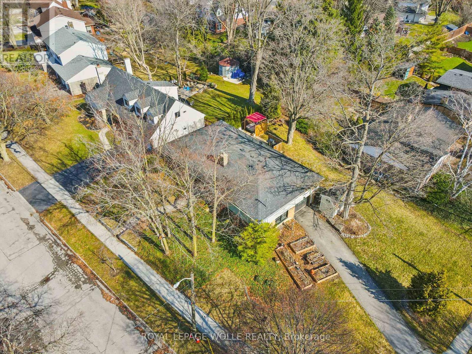 












144 RIPPLEWOOD CRESCENT

,
Kitchener,




Ontario
N2M4R8

