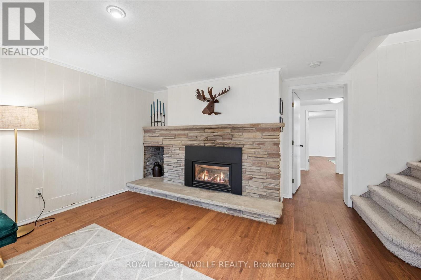 












144 RIPPLEWOOD CRESCENT

,
Kitchener,




Ontario
N2M4R8

