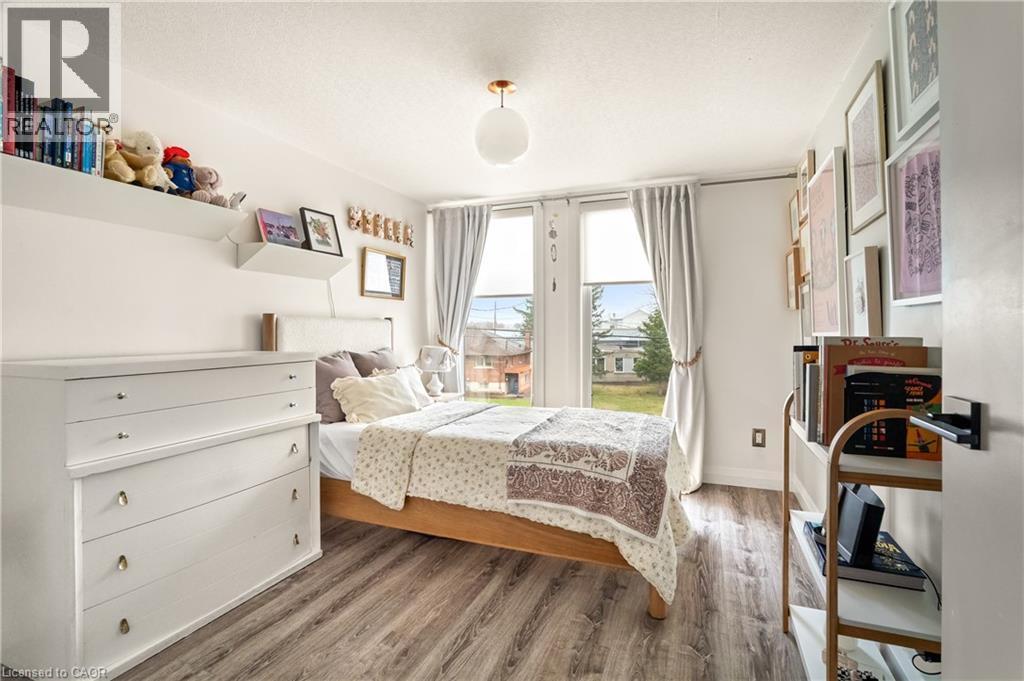 












53 ARTHUR Street S Unit# AT 3

,
Guelph,




Ontario
N1E0P5


